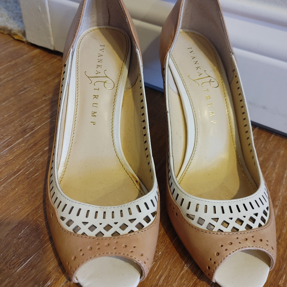 Ivanka Tramp lather shoes, size 6,5